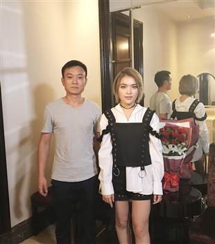 明星商务合作背后的专业运作 以杨钰莹及其经纪模式为例