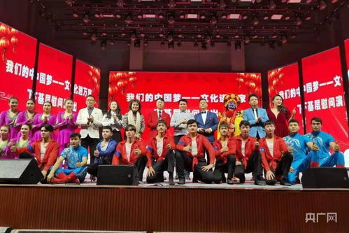 文化润疆进万家 中国精品杂技艺术闪耀喀什夜空